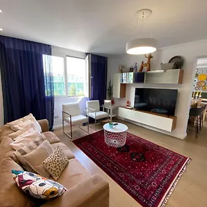 https://cozy-stylish-apartment.albaniahotels.org